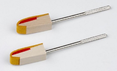 Фенгер рояльный, с красным унтерфильцем, с штифтом, Ø 2,9 x 75 мм, общая длина = 88 мм, Renner